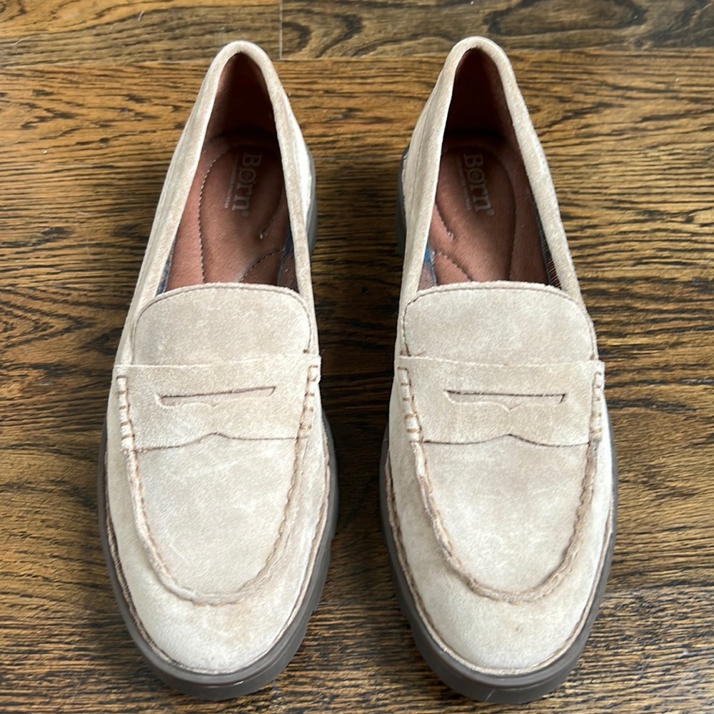 Born Carrera Suede Loafers Size 9